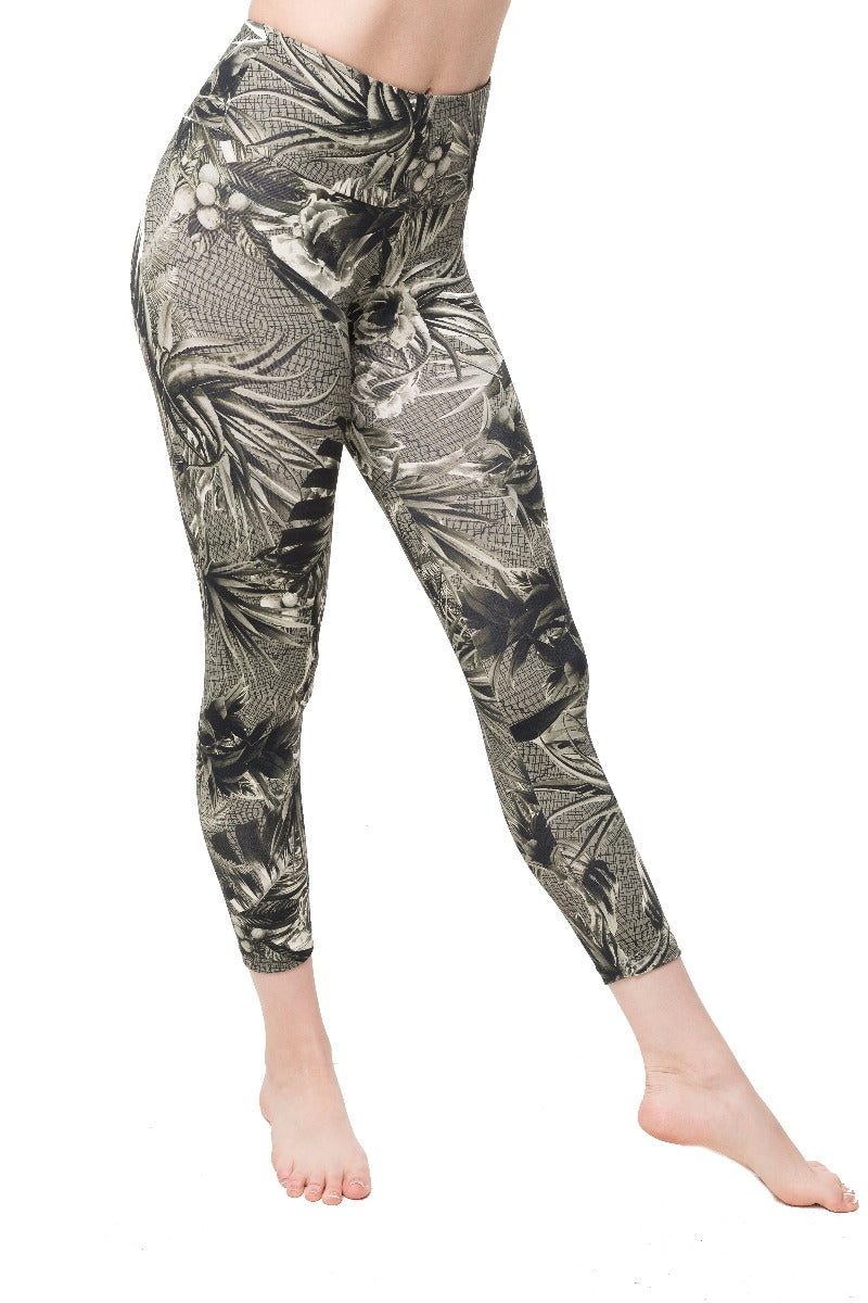 Capris Tropics